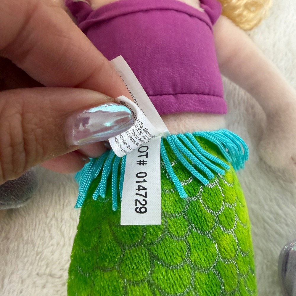 Manhattan Toy Groovy Girls Myra Mermaid Doll w/ Dolphin Complete Set - Picture 6 of 9